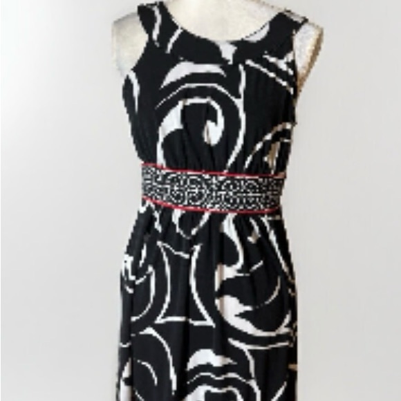 White House/Black Market Dress - Picture 3 of 13